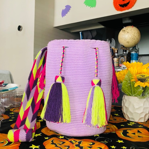 Authentic Wayuu bag / purple color / multicolored strap/ Size M/ Mochila Wayuu - Picture 7 of 7